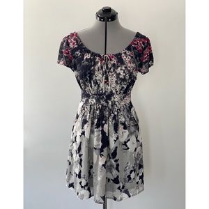 Kimchi Blue - scoop neck dress with bow - gray, black, pink print - size Medium